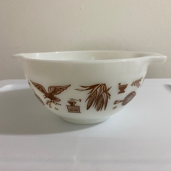 Pyrex Other - *SOLD* Vintage Pyrex Early American mixing bowl